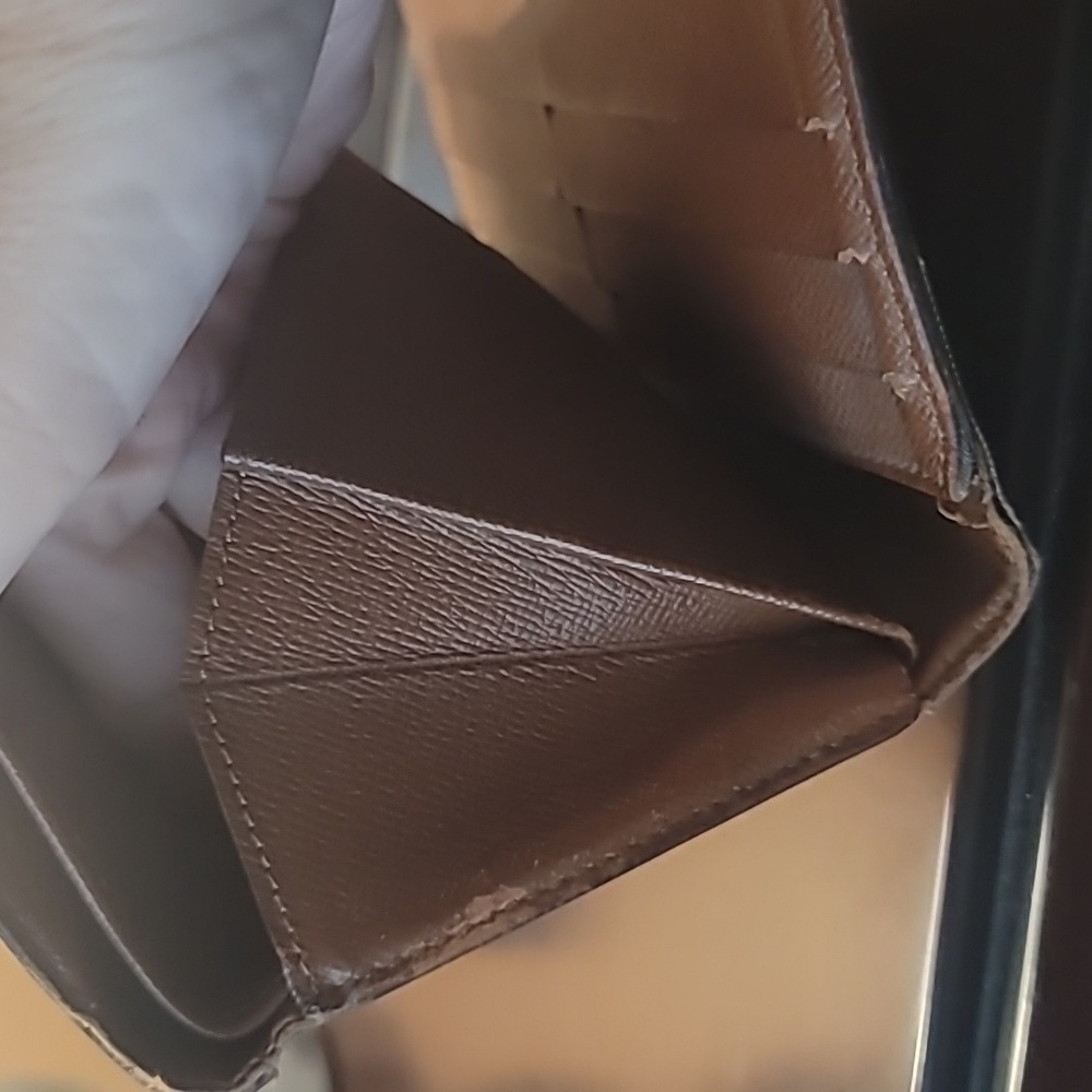 Louis  Vuitton  Monogram  limited edition  international  Brown Wallet and chain - Picture 5 of 7